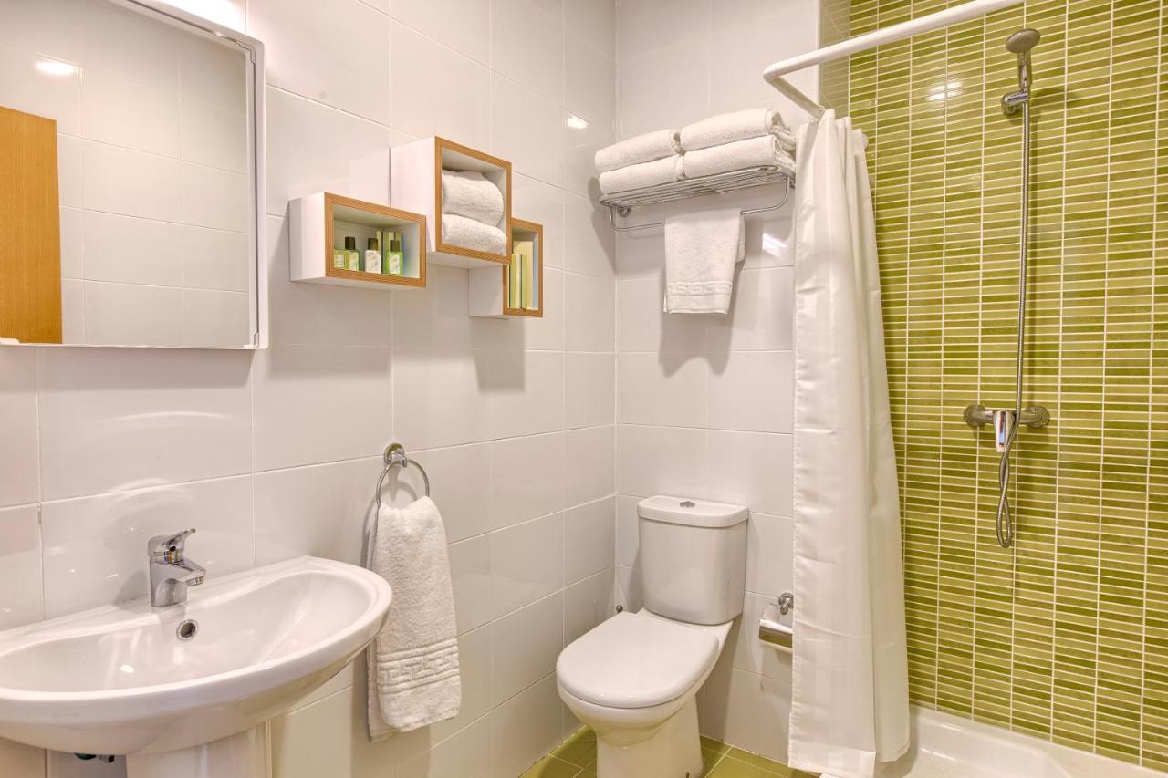 Skyline 33 Two Bedroom Apartment With Sea Views Benidorm Luaran gambar