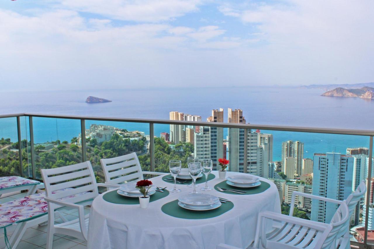 Skyline 33 Two Bedroom Apartment With Sea Views Benidorm Luaran gambar