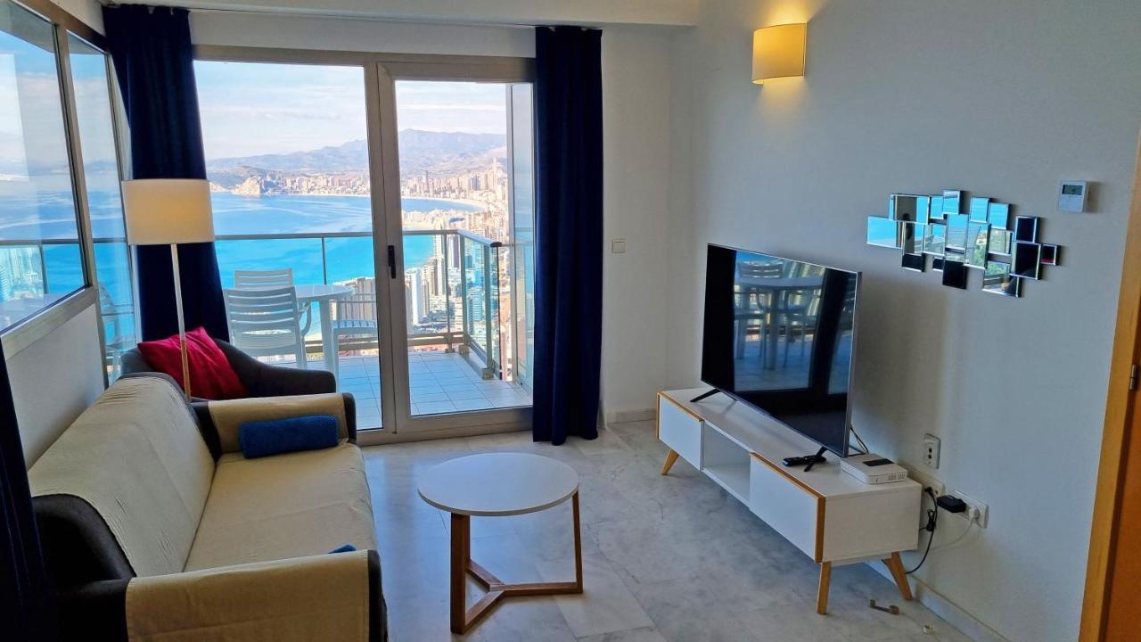 Skyline 33 Two Bedroom Apartment With Sea Views Benidorm Luaran gambar